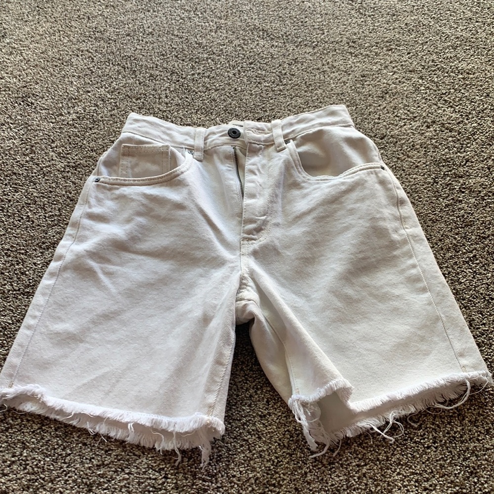 White cotton on shorts